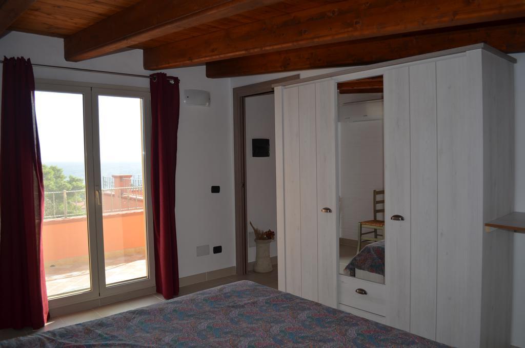 Terrazza Sul Golfo Degli Angeli *